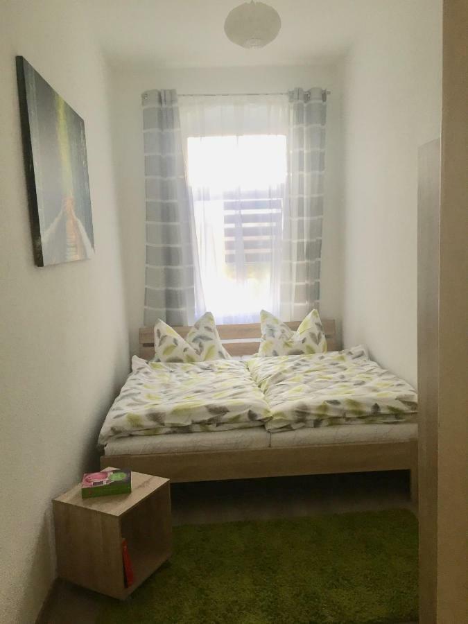 Ferienwohnung Am Schmidtstedter Knoten Ерфурт Екстериор снимка