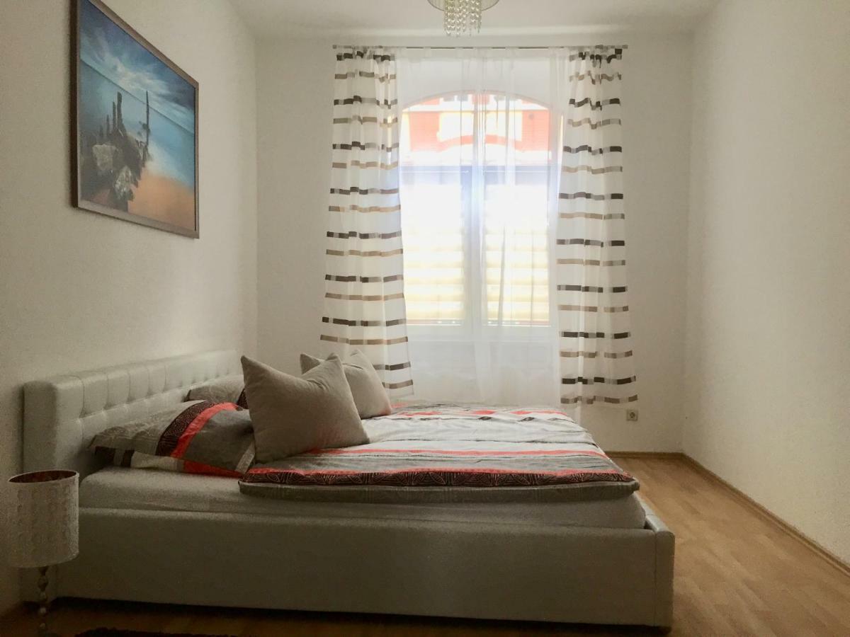 Ferienwohnung Am Schmidtstedter Knoten Ерфурт Екстериор снимка